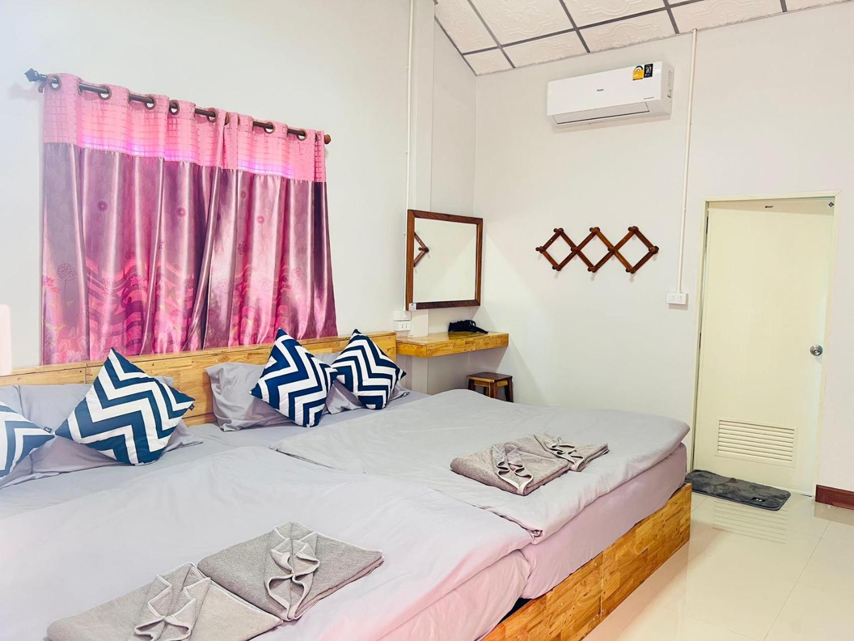Lungwang Guest House Ban Rak Thai Eksteriør bilde