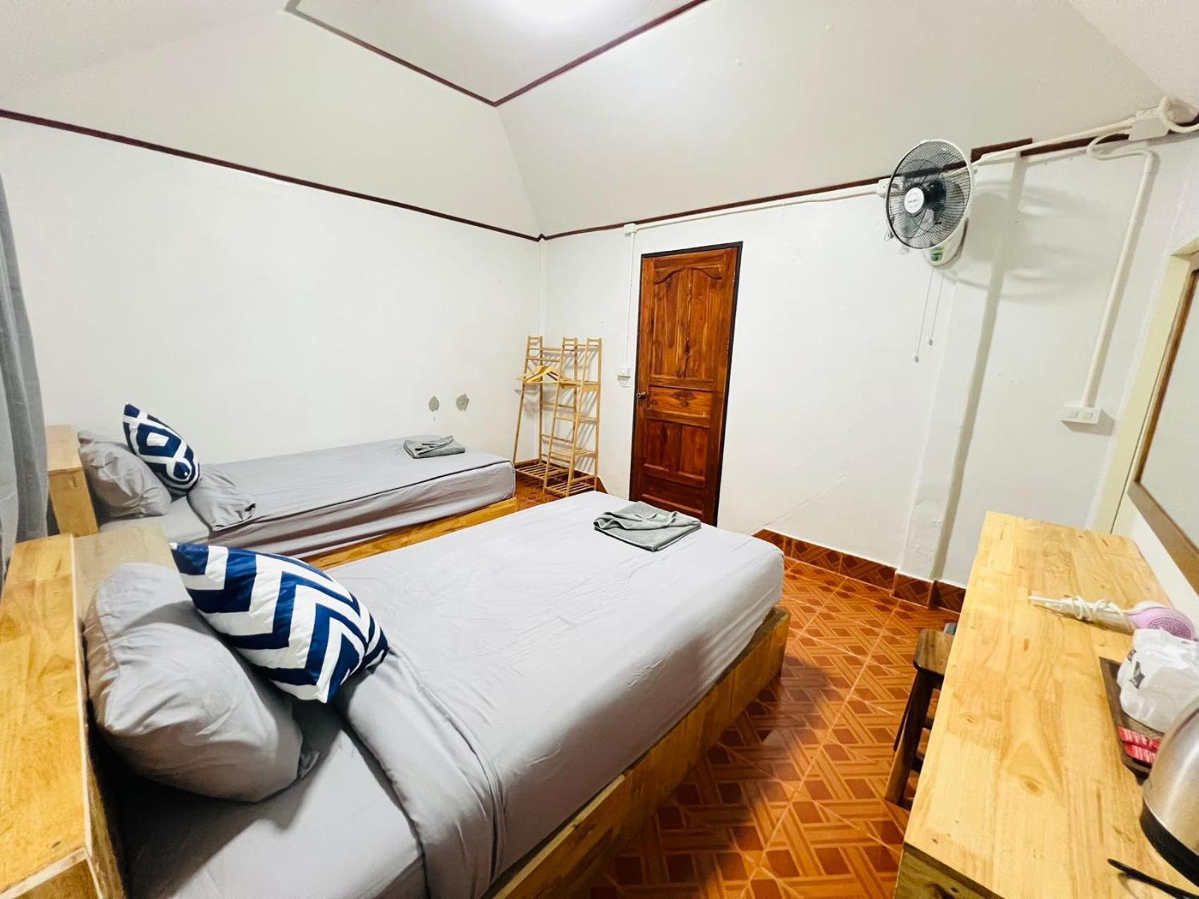 Lungwang Guest House Ban Rak Thai Eksteriør bilde