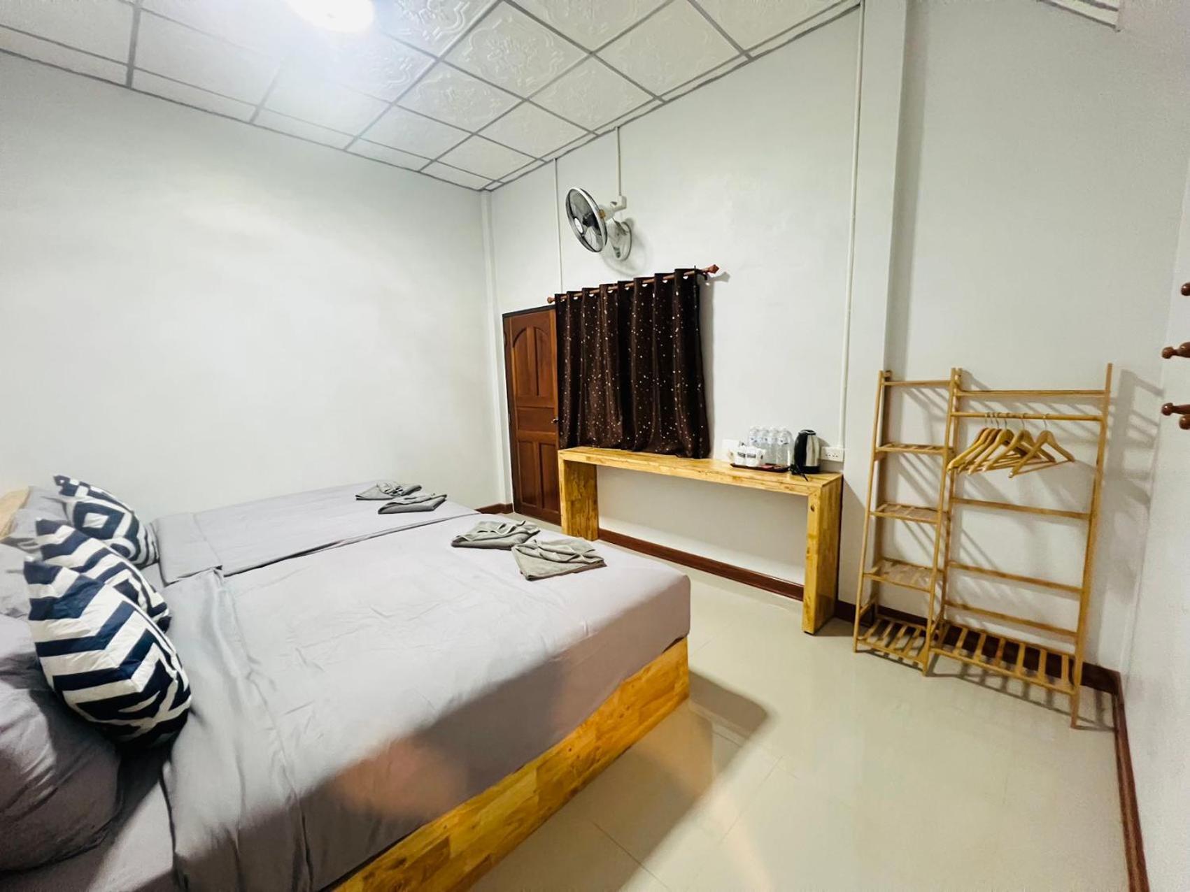 Lungwang Guest House Ban Rak Thai Eksteriør bilde