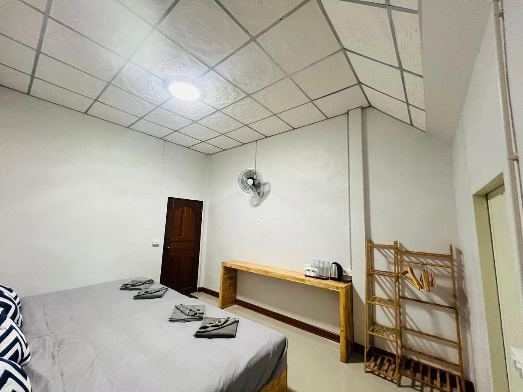Lungwang Guest House Ban Rak Thai Eksteriør bilde